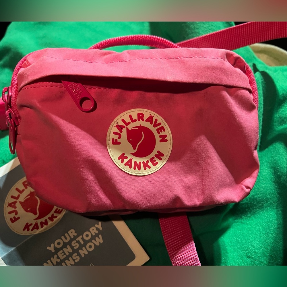 Kånken Pink Crossbody Bag